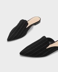 CHARLES & KEITH - Giày đế bệt nữ mũi nhọn Floral Embroidery