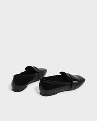 CHARLES & KEITH - Giày đế bệt nữ mũi vuông Classic Loafers