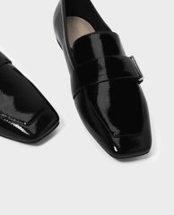 CHARLES & KEITH - Giày đế bệt nữ mũi vuông Classic Loafers