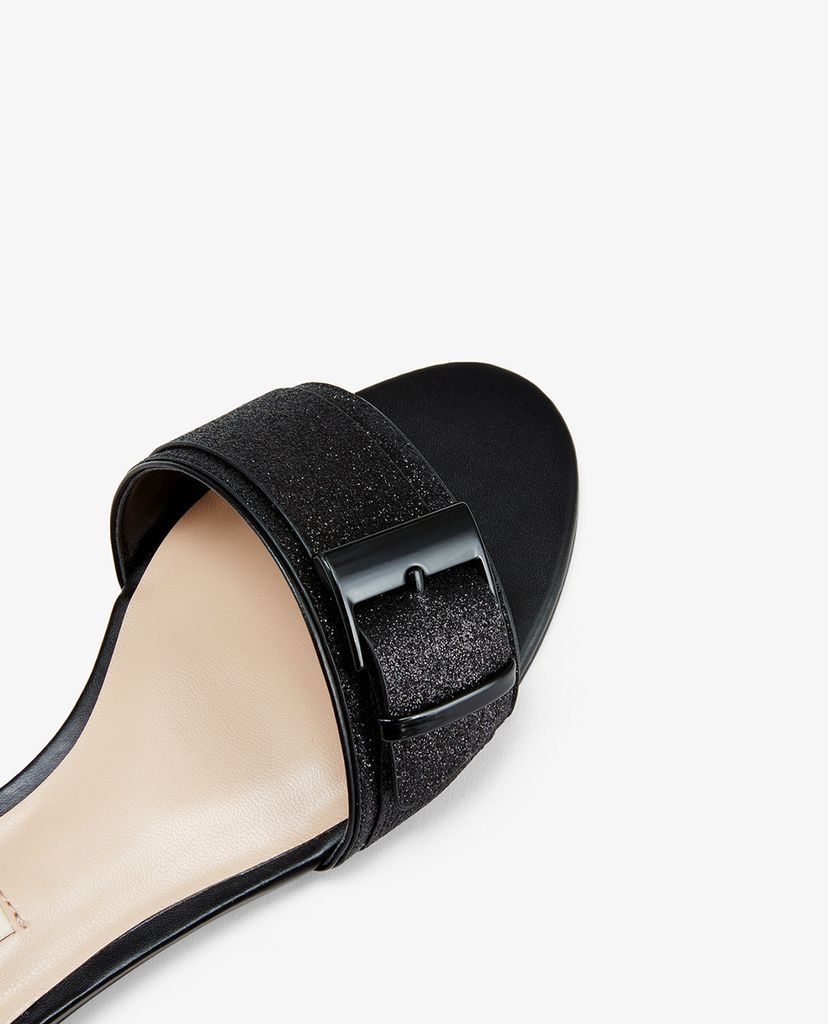 CHARLES & KEITH - Dép nữ quai ngang khóa vuông thời trang