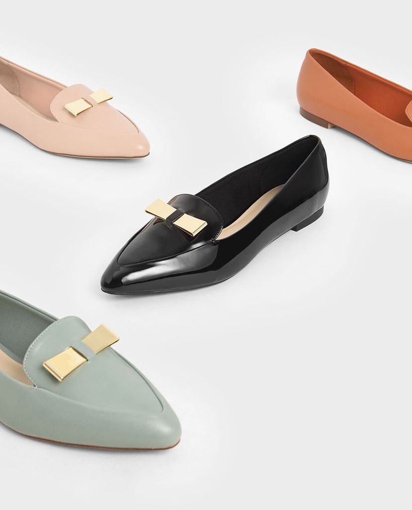 CHARLES & KEITH - Giày đế bệt mũi nhọn Metal Bow