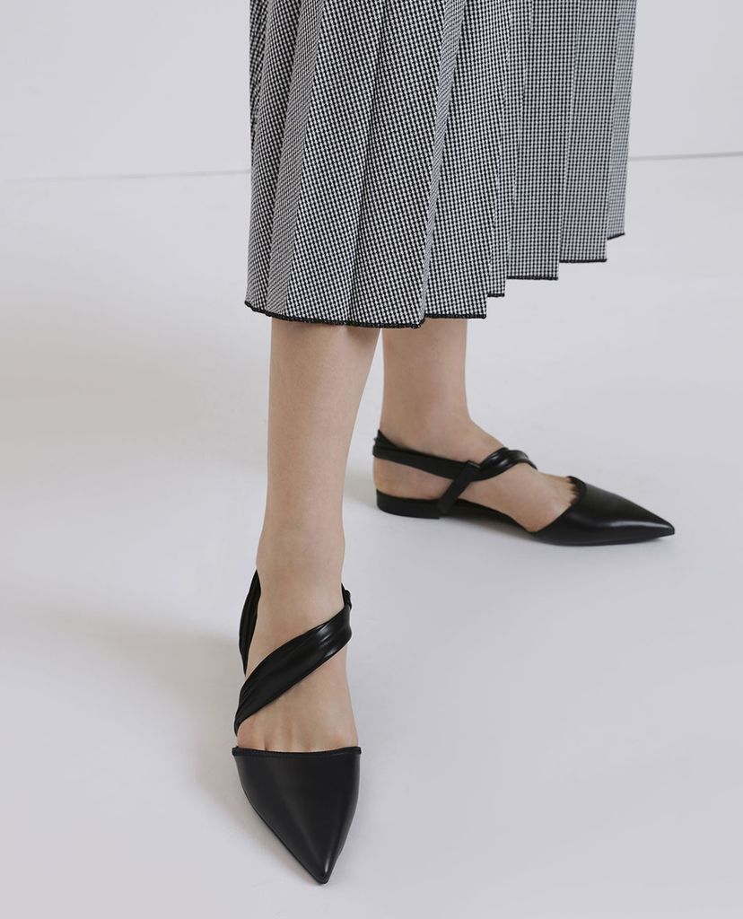 CHARLES & KEITH - Giày sandals nữ mũi nhọn Ruched Strap Covered Flat