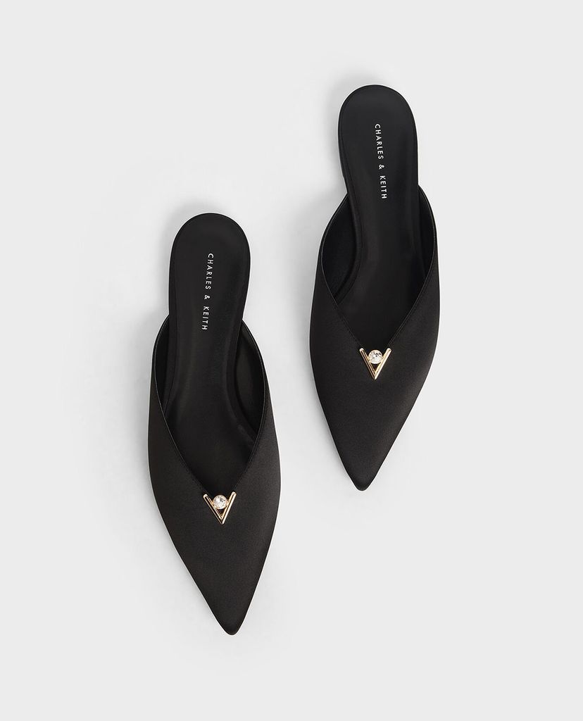 CHARLES & KEITH - Giày đế bệt mũi nhọn Satin Embellished V Cut