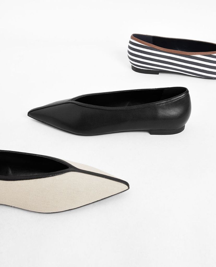 CHARLES & KEITH - Giày đế bệt nữ mũi nhọn V Cut Ballerina