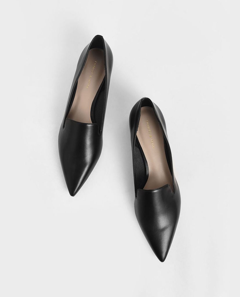 CHARLES & KEITH - Giày đế bệt mũi nhọn Metal Accent