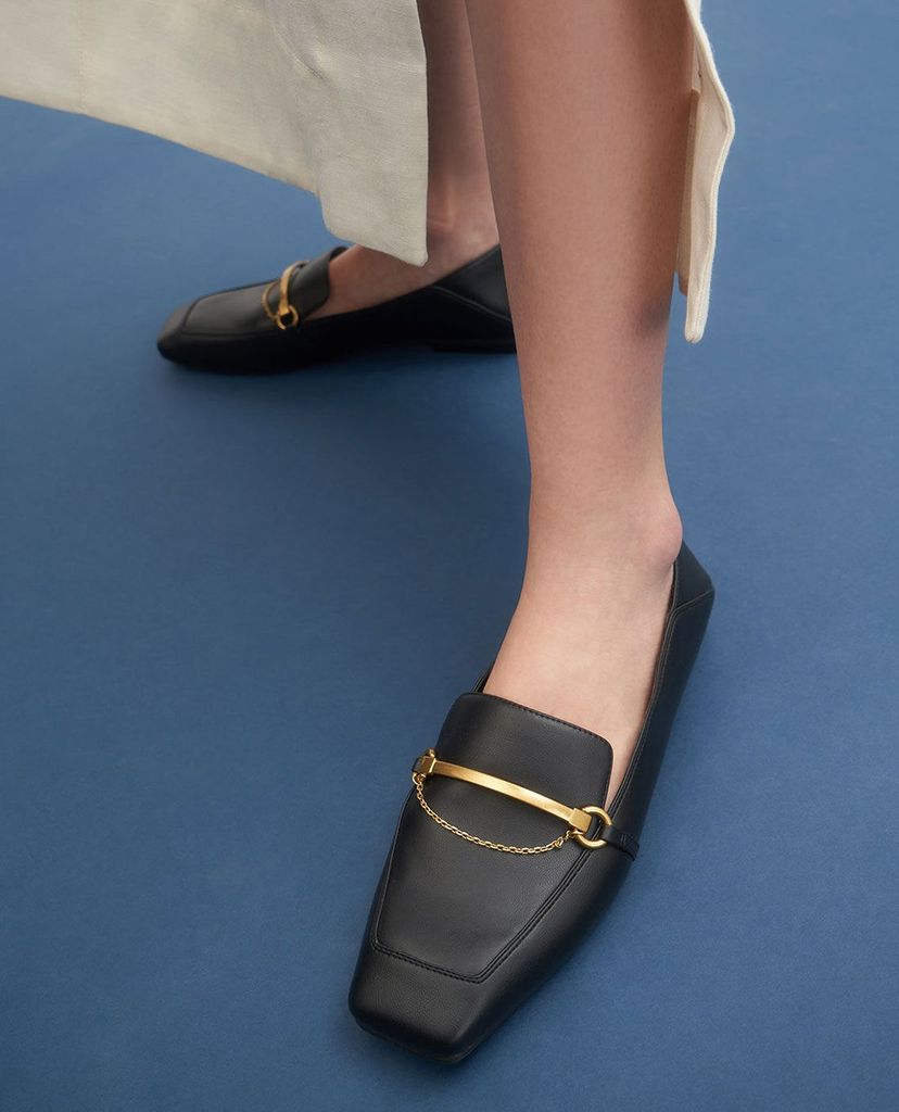 CHARLES & KEITH - Giày lười nữ mũi vuông Metallic Accent