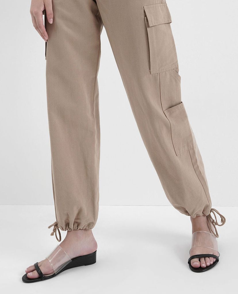 CHARLES & KEITH - Giày đế xuồng hở mũi Croc Effect Low