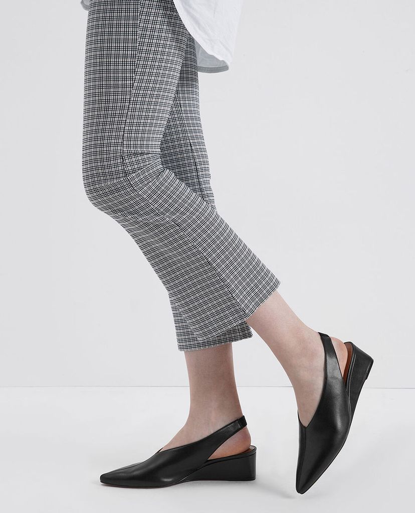 CHARLES & KEITH - Giày đế xuồng mũi nhọn V Cut Slingback