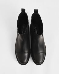 CHARLES & KEITH - Giày boots nữ đế dày Chunky Sole Chelsea