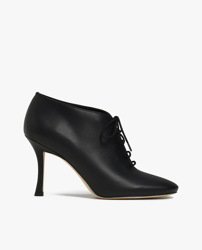 CHARLES & KEITH - Giày boots nữ cổ thấp thắt dây hiện đại