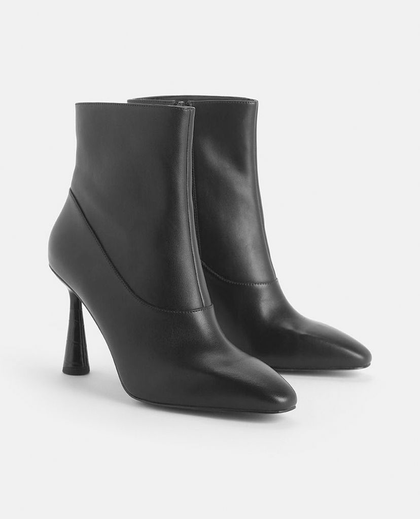 CHARLES & KEITH - Giày boots nữ mũi nhọn Croc Effect Sculptural
