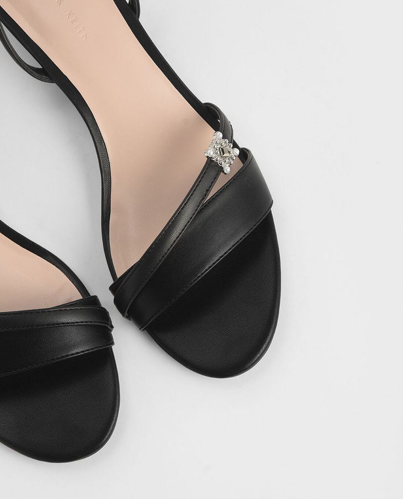 CHARLES & KEITH - Giày sandal đính ngọc trai