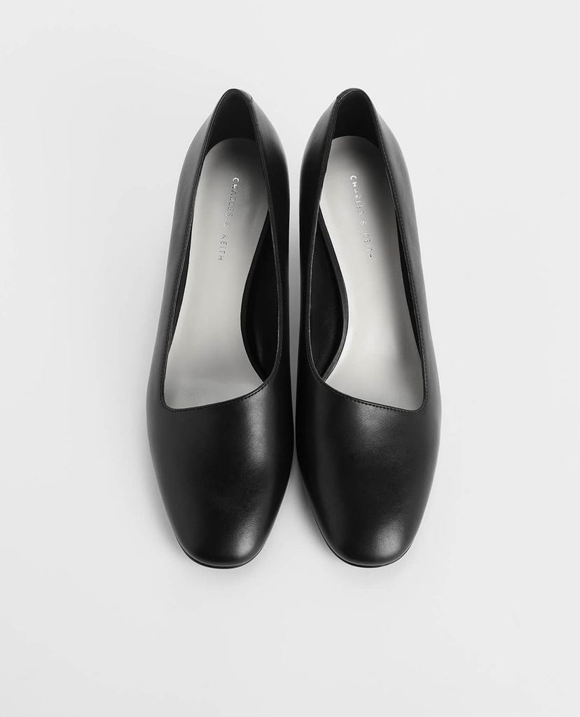 CHARLES & KEITH - Giày cao gót Asymmetric Cut Cylindrical