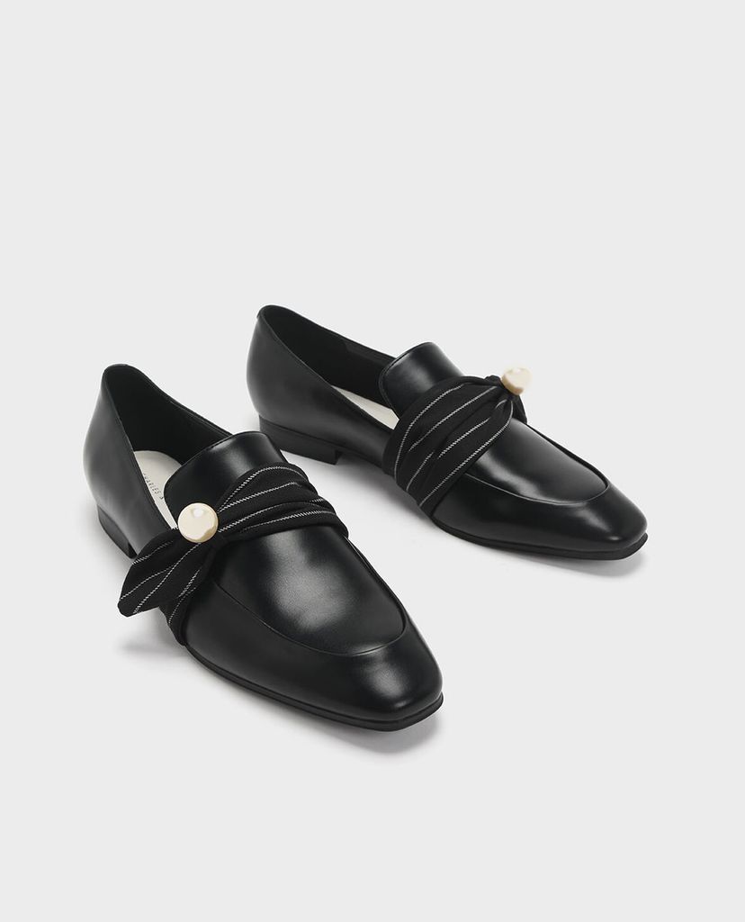 CHARLES & KEITH - Giày đế bệt đính nơ Embellished Pinstripe Ruched