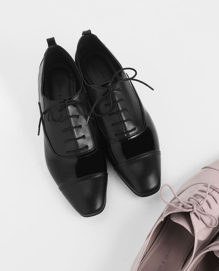 CHARLES & KEITH - Giày tây Patent Mesh Oxford