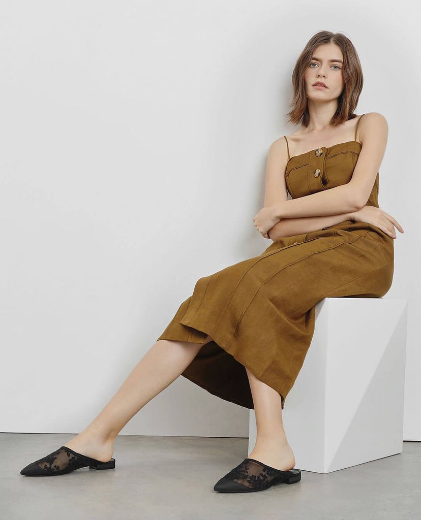 CHARLES & KEITH - Giày đế bệt nữ mũi nhọn Floral Embroidery