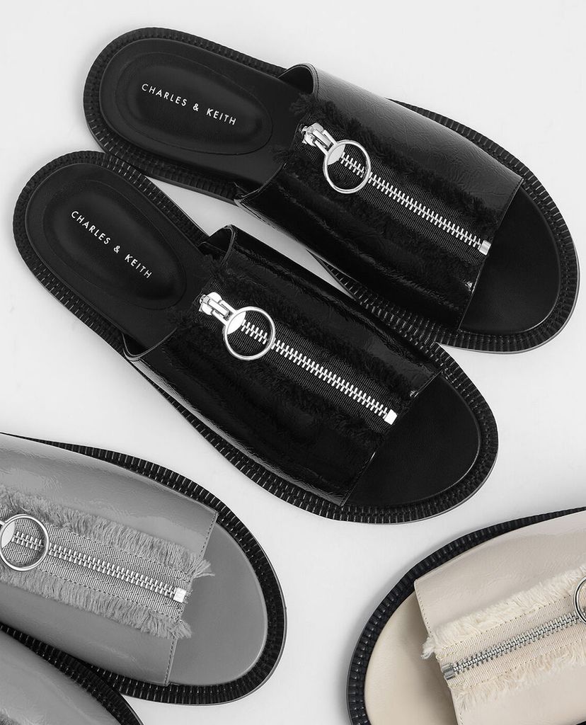 CHARLES & KEITH - Giày sandal nữ phối zip Wrinkled Patent