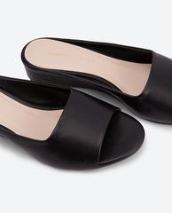 CHARLES & KEITH - Giày đế xuồng hở mũi Open Toe Slide