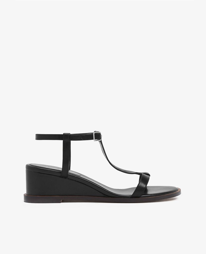 CHARLES & KEITH - Giày đế xuồng T Bar Wedges