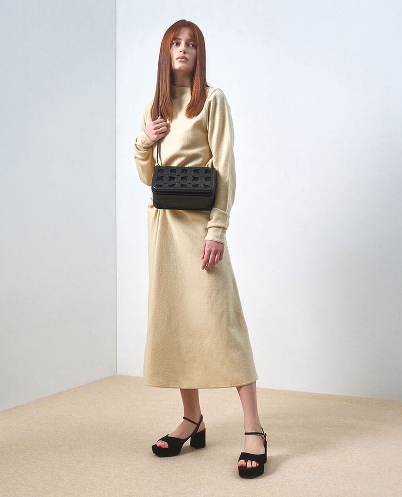 CHARLES & KEITH - Túi đeo vai nữ Weave Detail