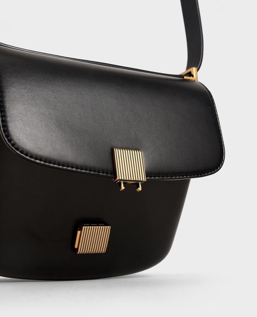 CHARLES & KEITH - Túi đeo vai nữ chữ nhật Metallic Push Lock