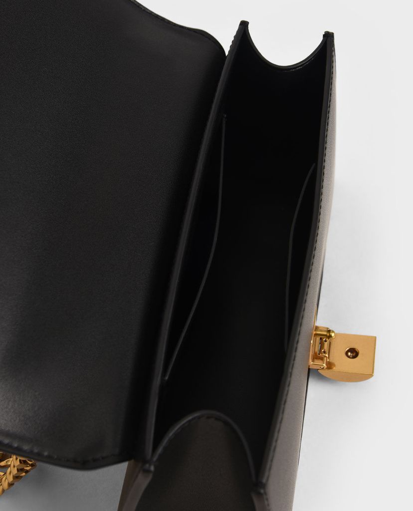 CHARLES & KEITH - Túi đeo vai nữ phom chữ nhật Chain Strap Trapeze