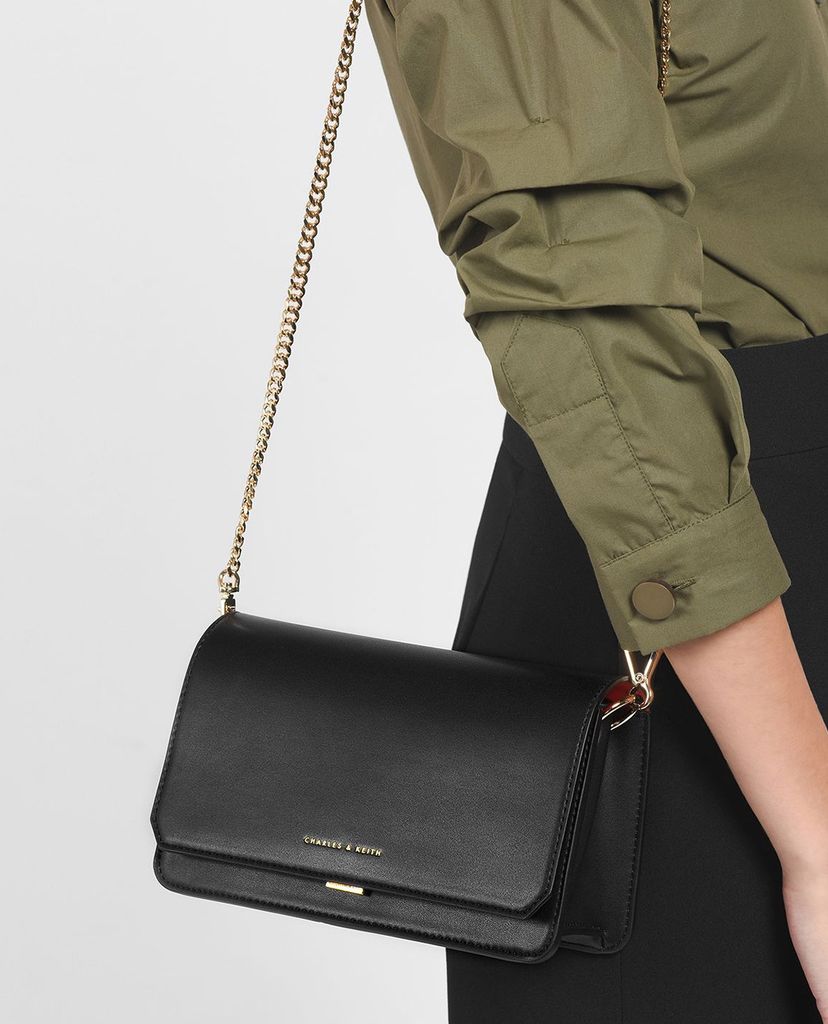 CHARLES & KEITH - Túi xách tay chữ nhật nắp gập