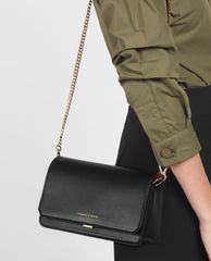 CHARLES & KEITH - Túi xách tay chữ nhật nắp gập