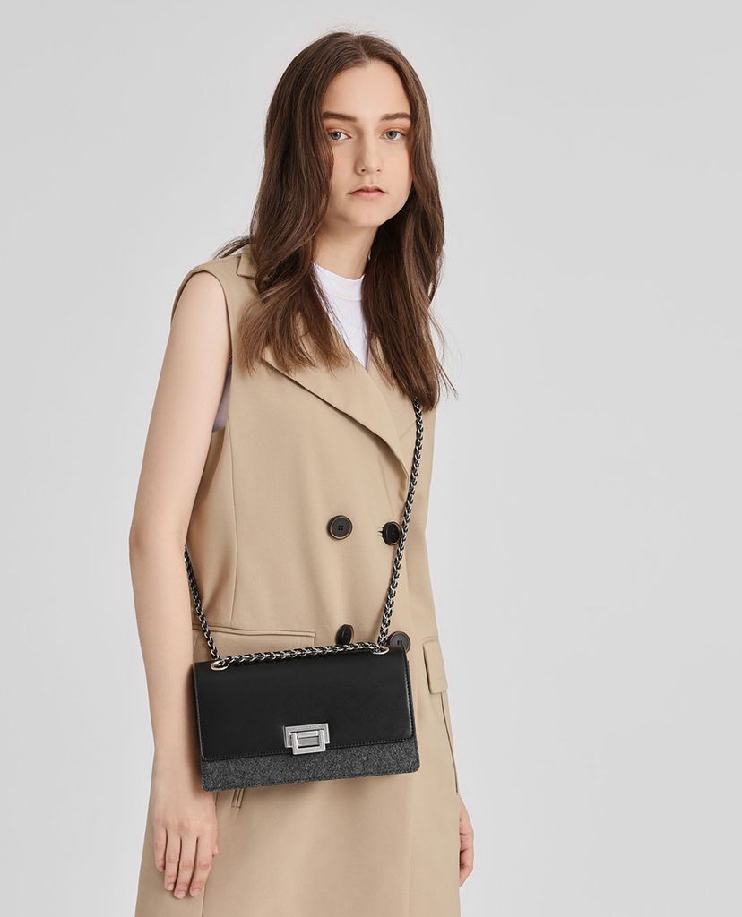 CHARLES & KEITH - Túi đeo vai chữ nhật Textured Chain Link