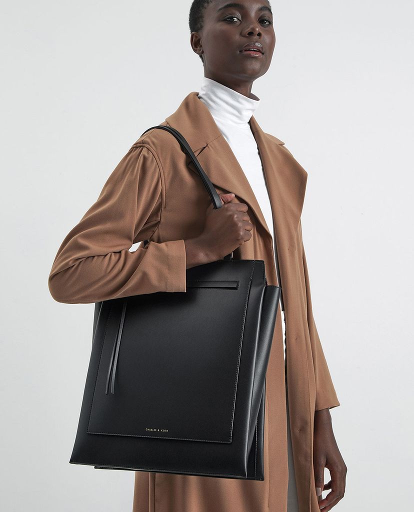 CHARLES & KEITH - Túi đeo vai nữ chữ nhật Cream Large Trapeze