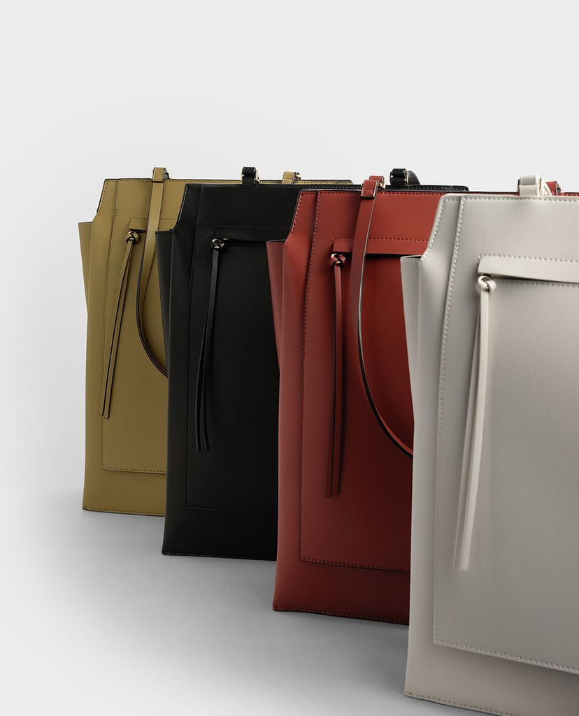 CHARLES & KEITH - Túi đeo vai nữ chữ nhật Cream Large Trapeze