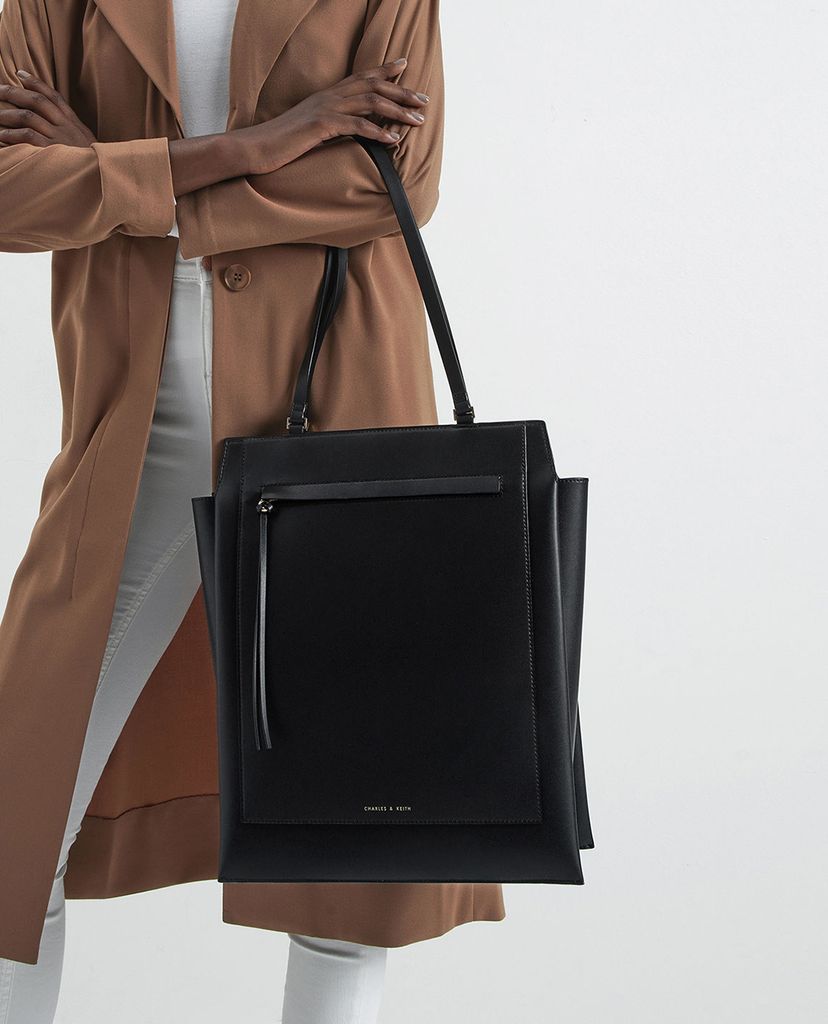 CHARLES & KEITH - Túi đeo vai nữ chữ nhật Cream Large Trapeze