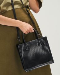 CHARLES & KEITH - Túi tote nữ hình vuông Double Handle