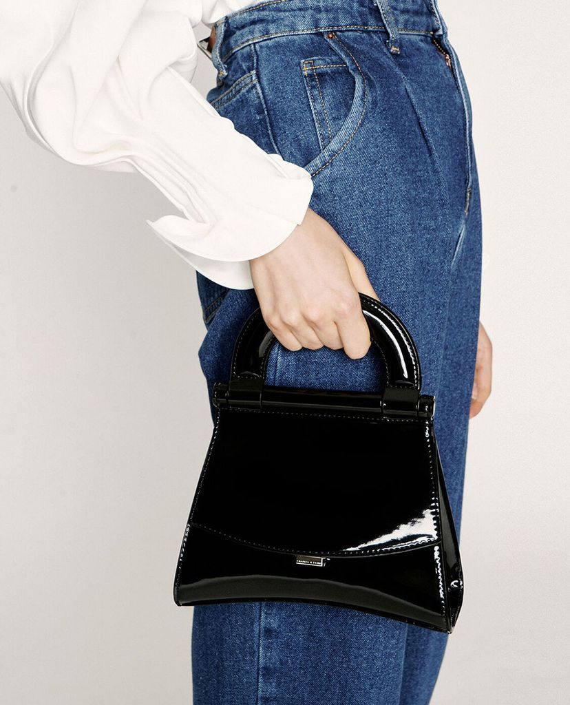 CHARLES & KEITH - Túi xách tay hình thang Patent Top