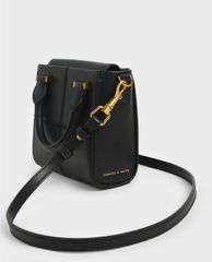 CHARLES & KEITH - Túi xách tay nữ phom vuông Textured Panelled