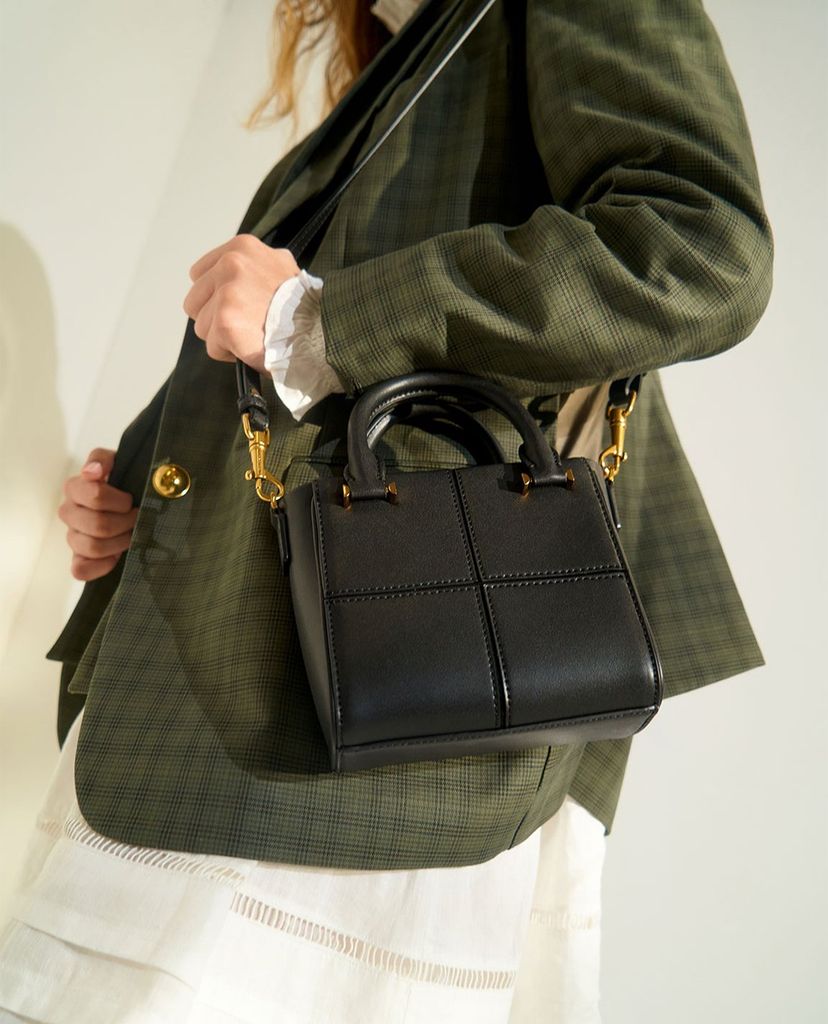 CHARLES & KEITH - Túi xách tay nữ phom vuông Textured Panelled