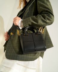 CHARLES & KEITH - Túi xách tay nữ phom vuông Textured Panelled