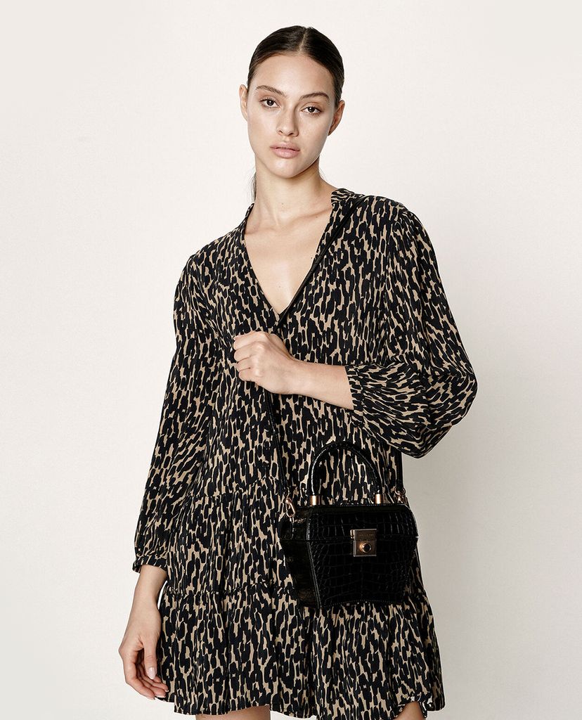 CHARLES & KEITH - Túi xách tay hình hộp Croc Effect Sculptural