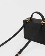CHARLES & KEITH - Túi đeo vai phom chữ nhật Croc Effect Chain Shoulder