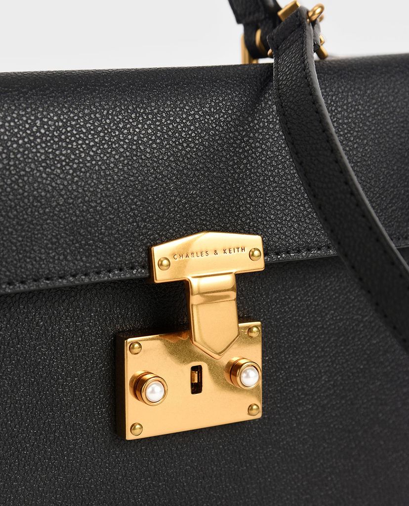 CHARLES & KEITH - Túi đeo vai phom chữ nhật Croc Effect Chain Shoulder