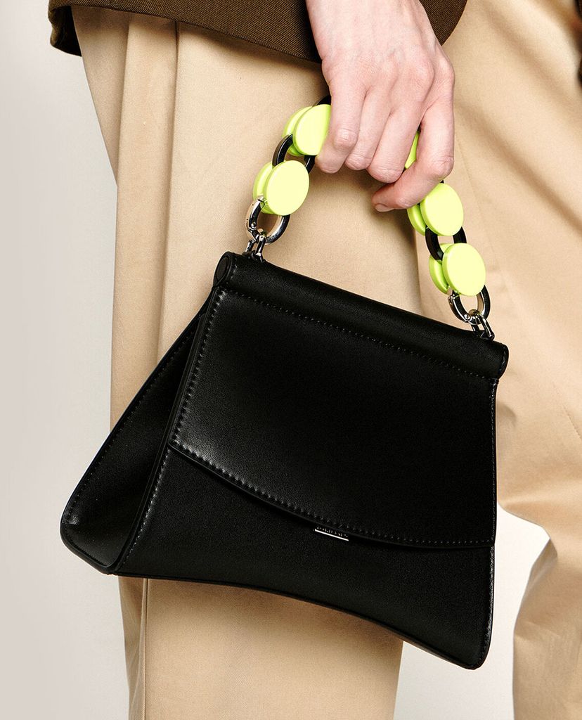 CHARLES & KEITH - Túi xách tay hình thang Acrylic Handle Sculptural