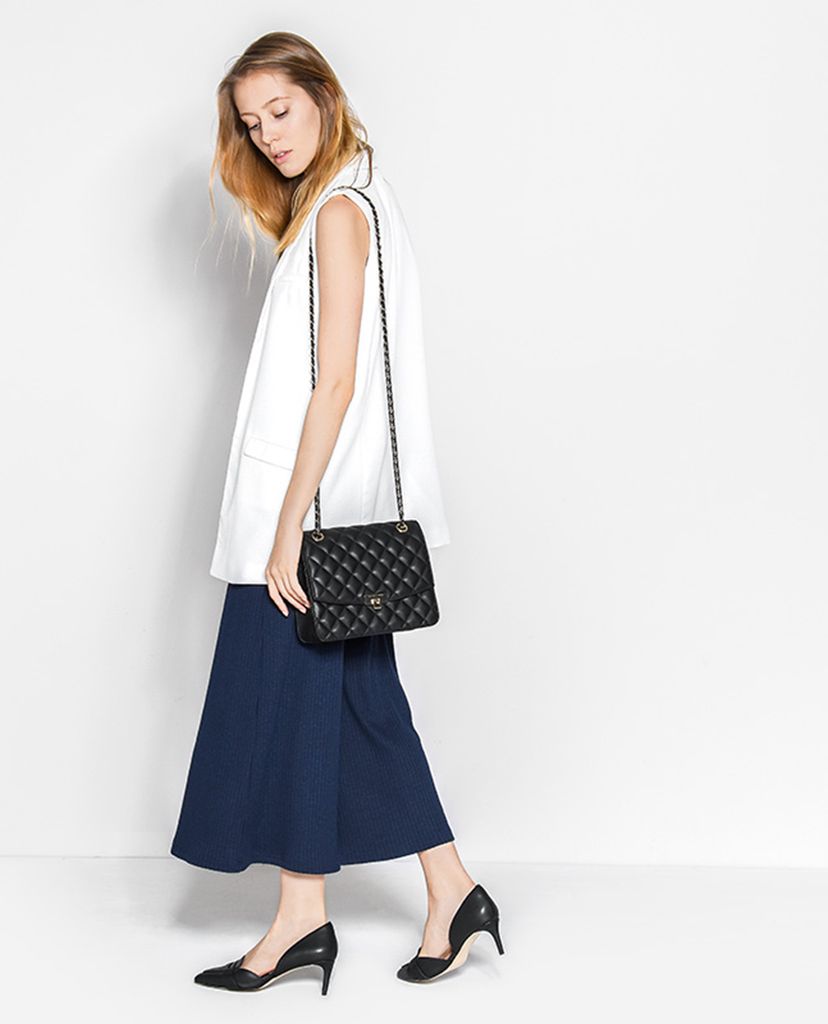 CHARLES & KEITH - Túi đeo vai chữ nhật Quilted Push Lock