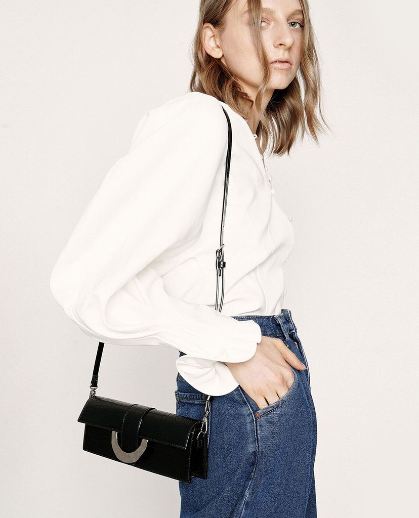 CHARLES & KEITH - Ví cầm tay nữ dáng dài Croc Effect
