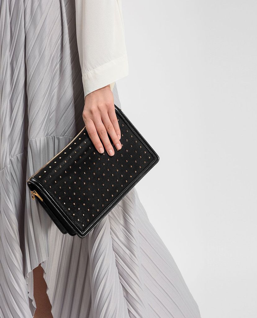 CHARLES & KEITH - Túi đeo chéo nữ chữ nhật phối đinh tán thời trang