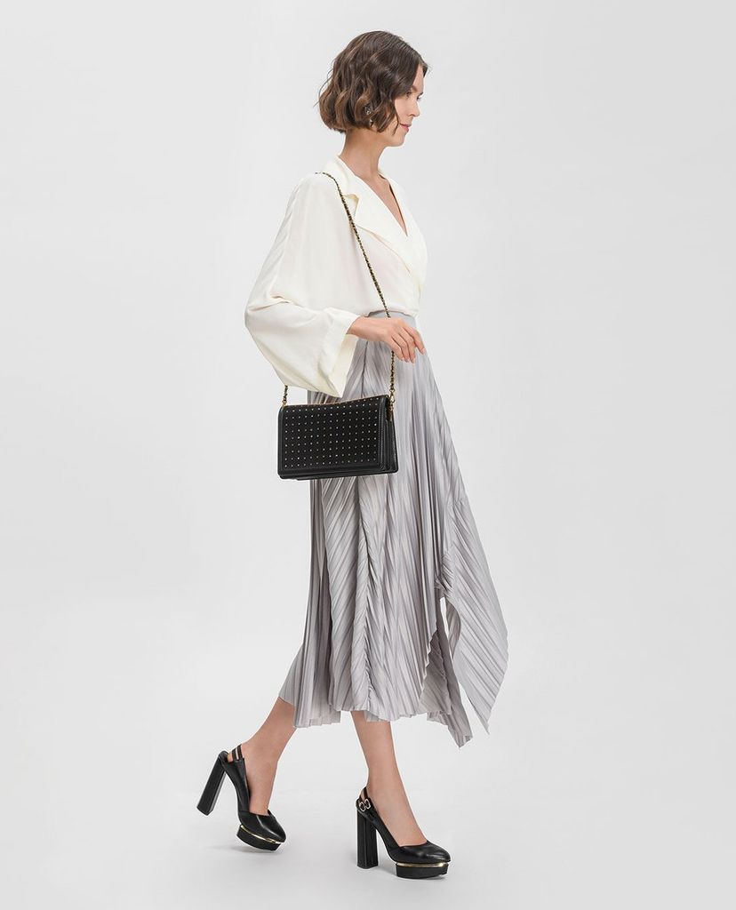 CHARLES & KEITH - Túi đeo chéo nữ chữ nhật phối đinh tán thời trang