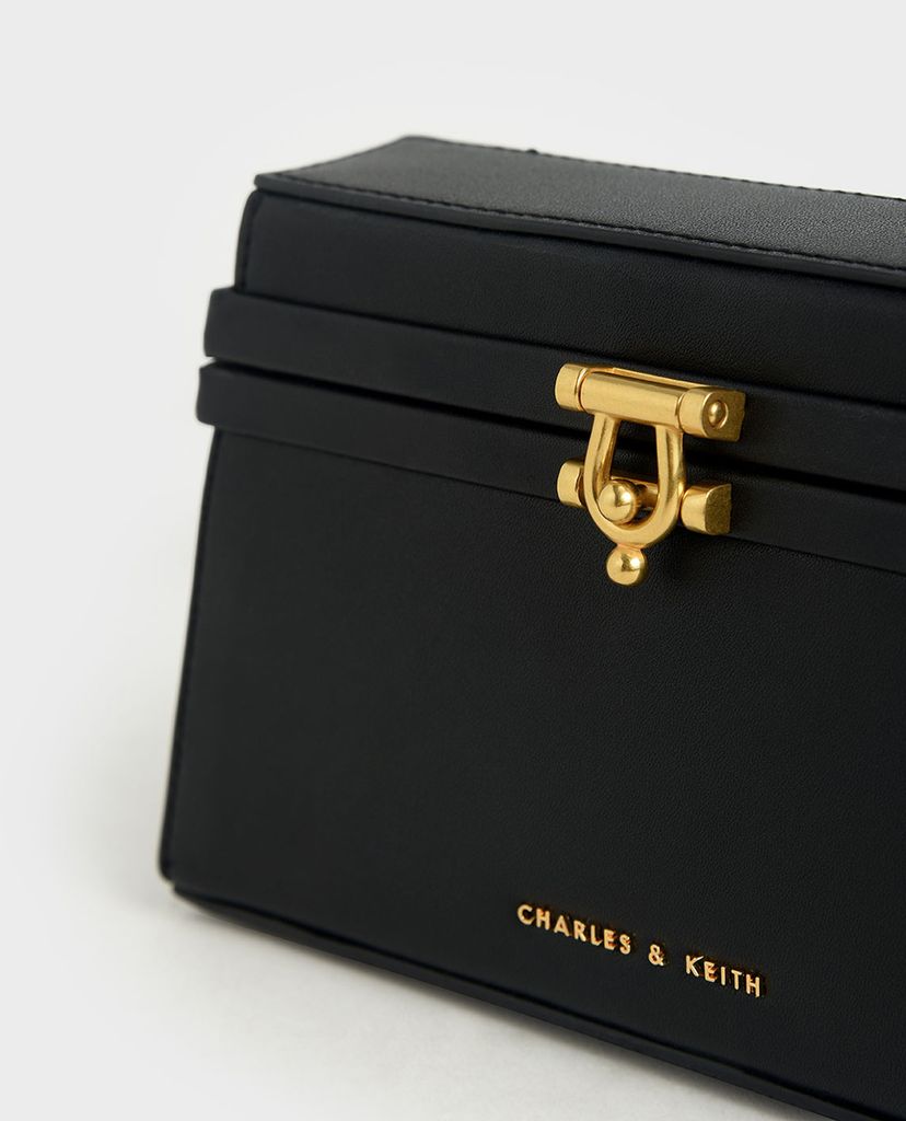 CHARLES & KEITH - Túi đeo hông hình thang Croc Effect Trapeze