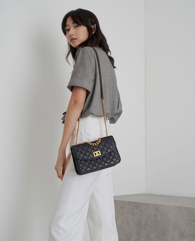 CHARLES & KEITH - Túi đeo chéo nữ chữ nhật Quilted Turn Lock