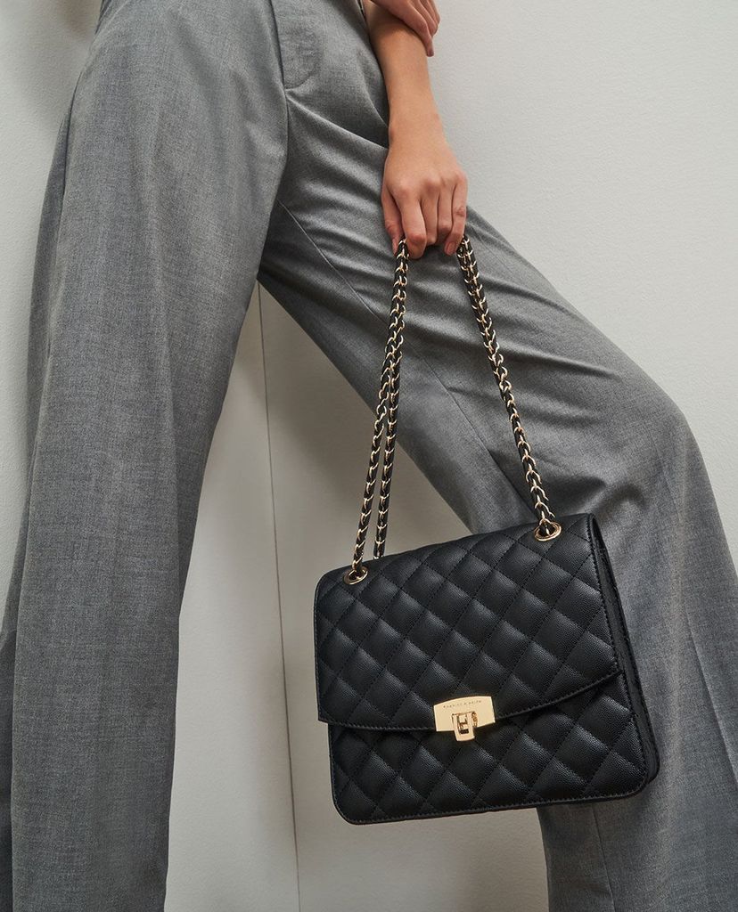 CHARLES & KEITH - Túi đeo vai nữ chữ nhật Quilted Chain Strap