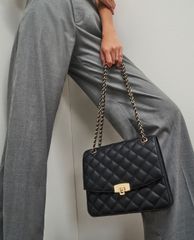 CHARLES & KEITH - Túi đeo vai nữ chữ nhật Quilted Chain Strap