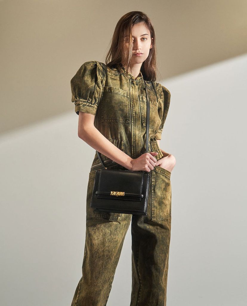 CHARLES & KEITH - Túi đeo chéo nữ Metallic Push Lock Crossbody Bag